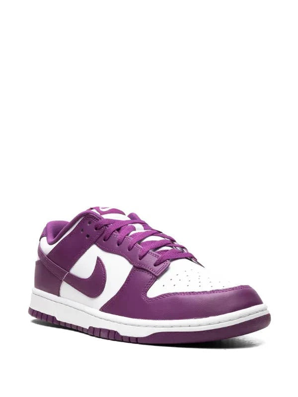 NIKE DUNK LOW SNEAKERS