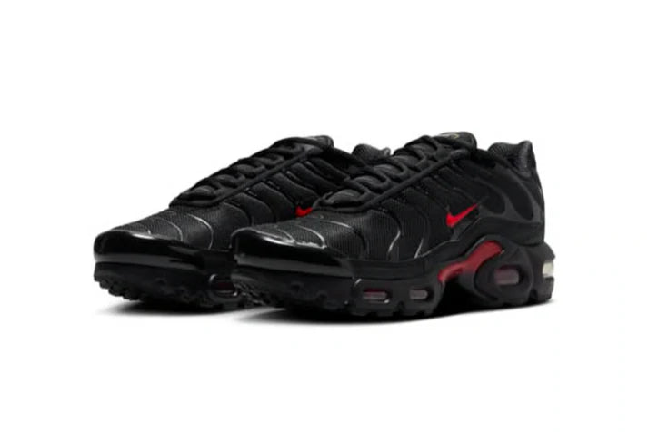 NIKE AIR MAX PLUS "BLACK & UNIVERSITY RED"